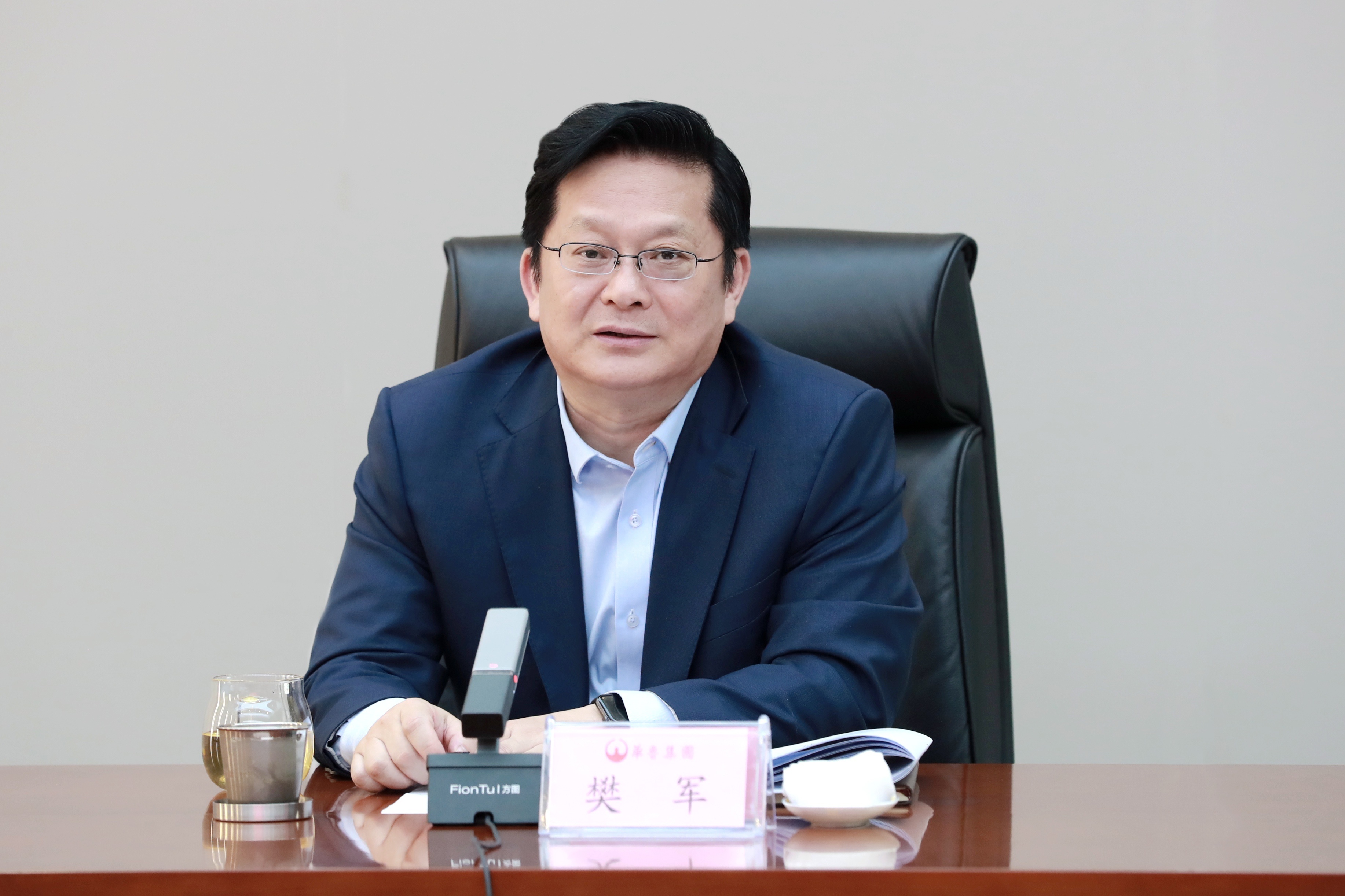 圍繞中心 服務(wù)大局 提升價值 華魯集團召開董事會秘書述職述廉會.jpg